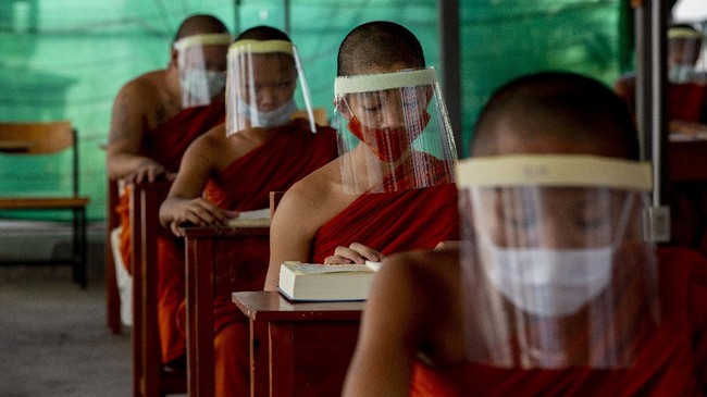 Melihat Sekolah Biksu Muda Thailand di Tengah Corona